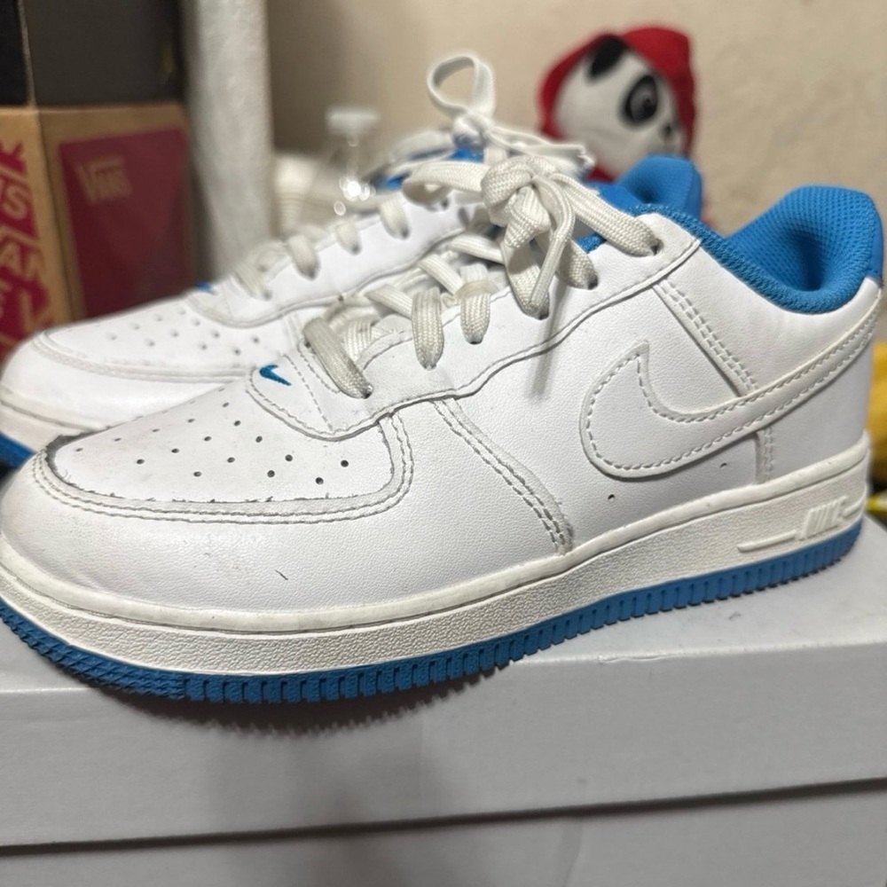 Nike Kids White Sneakers with Blue Accents
